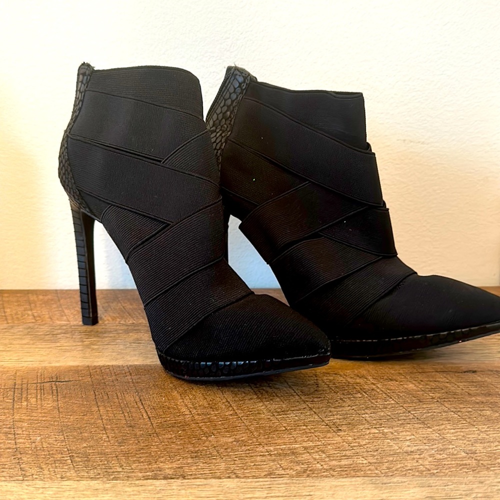 Jessica Simpson heels